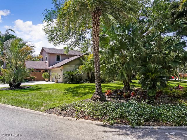 88 OAKWOOD Road, Jacksonville Beach, FL 32250