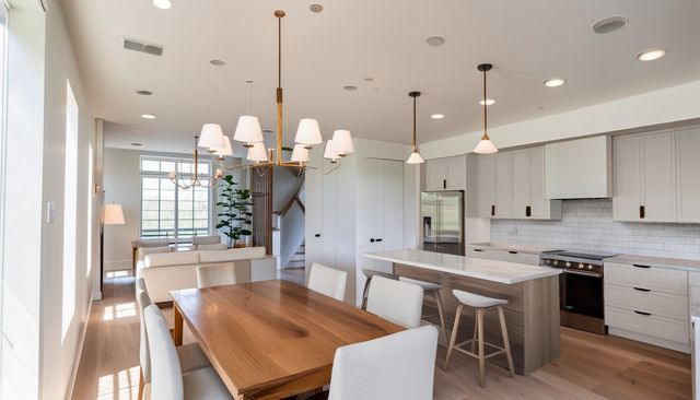 2501 Jansen Avenue, White Bear Lake, MN 55110