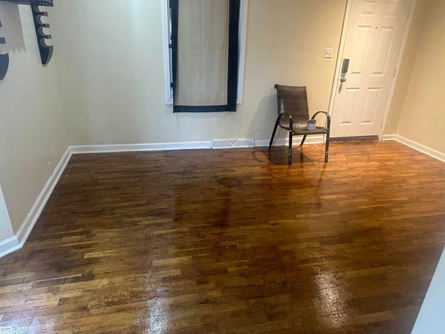 647 Crawford Street, Flint, MI 48507