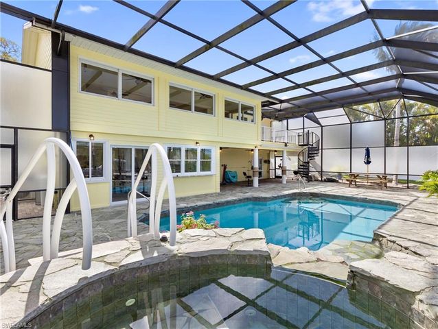 18484 Deep Passage LN, Fort Myers Beach, FL 33931