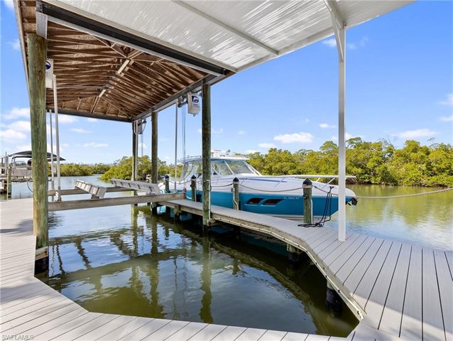 18484 Deep Passage LN, Fort Myers Beach, FL 33931