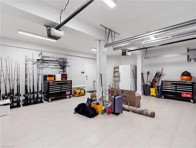 18484 Deep Passage LN, Fort Myers Beach, FL 33931