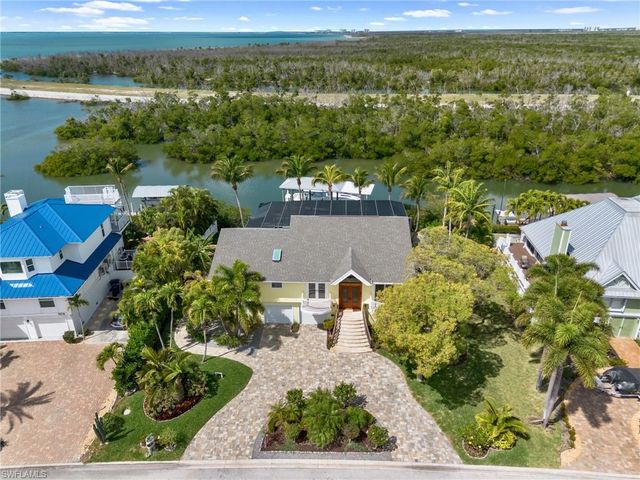 18484 Deep Passage LN, Fort Myers Beach, FL 33931