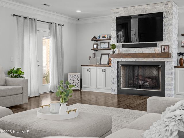 201 Saint Charles Lane, Jacksonville, NC 28546