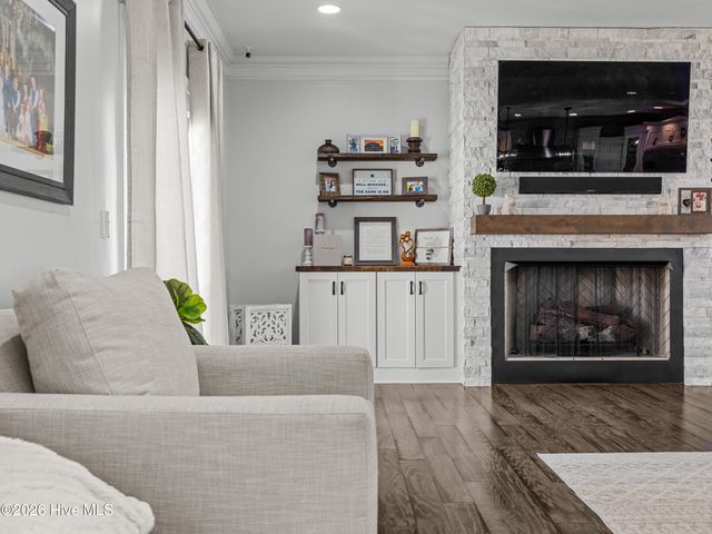 201 Saint Charles Lane, Jacksonville, NC 28546