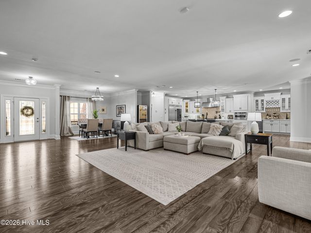 201 Saint Charles Lane, Jacksonville, NC 28546