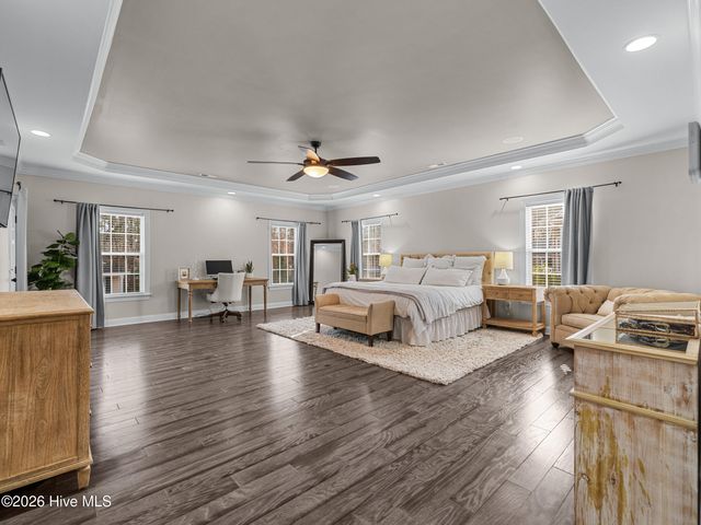 201 Saint Charles Lane, Jacksonville, NC 28546