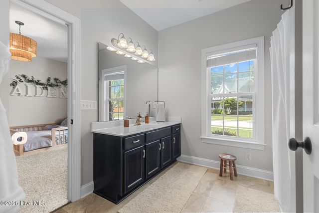 201 Saint Charles Lane, Jacksonville, NC 28546