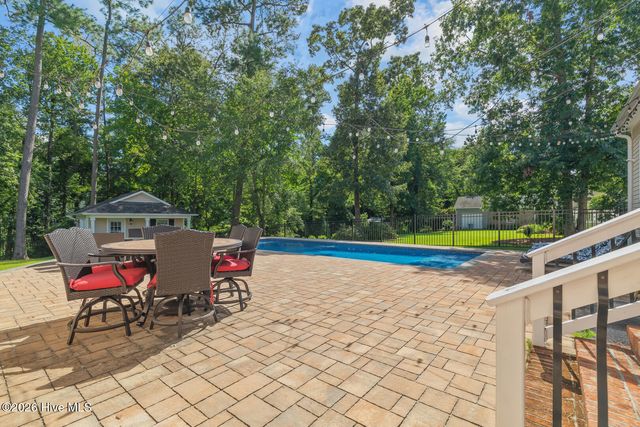 201 Saint Charles Lane, Jacksonville, NC 28546