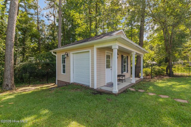 201 Saint Charles Lane, Jacksonville, NC 28546