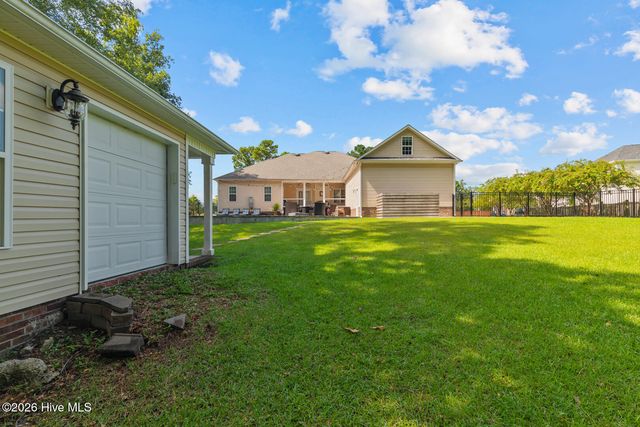 201 Saint Charles Lane, Jacksonville, NC 28546