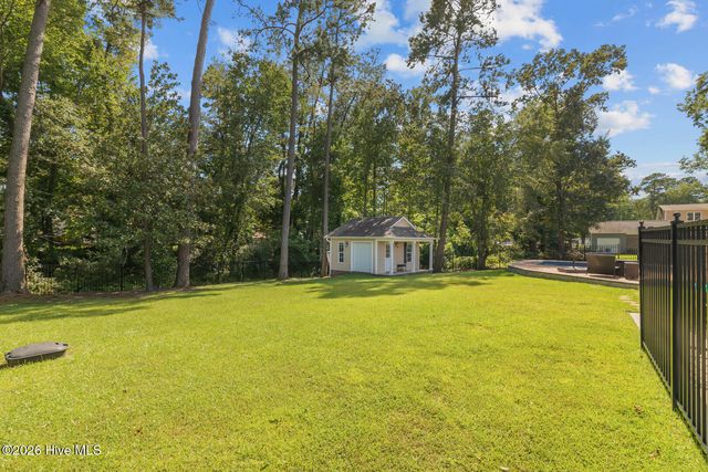 201 Saint Charles Lane, Jacksonville, NC 28546