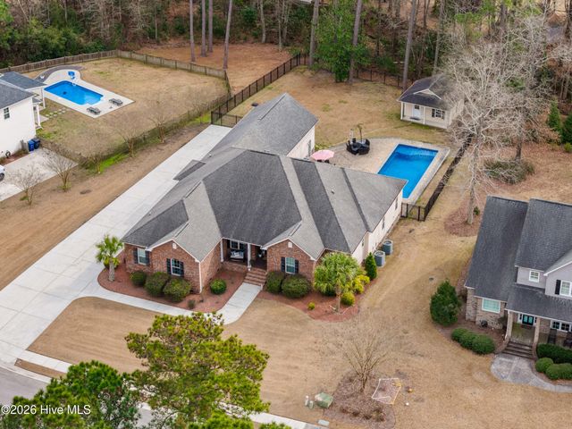 201 Saint Charles Lane, Jacksonville, NC 28546