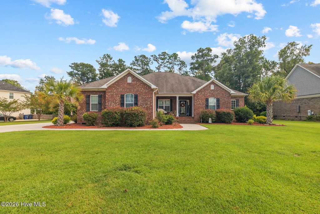 201 Saint Charles Lane, Jacksonville, NC 28546