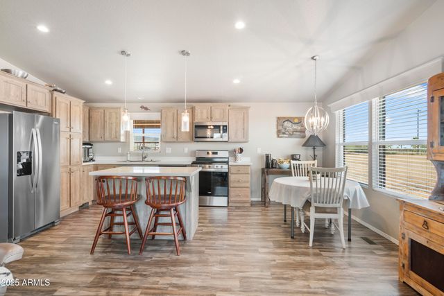 46423 W TROTTER Road, Wickenburg, AZ 85390