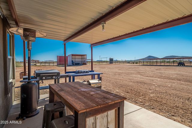 46423 W TROTTER Road, Wickenburg, AZ 85390