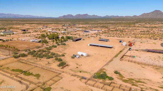 46423 W TROTTER Road, Wickenburg, AZ 85390
