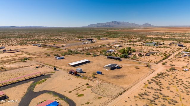 46423 W TROTTER Road, Wickenburg, AZ 85390