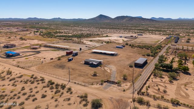 46423 W TROTTER Road, Wickenburg, AZ 85390