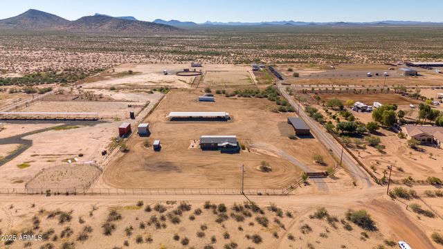 46423 W TROTTER Road, Wickenburg, AZ 85390