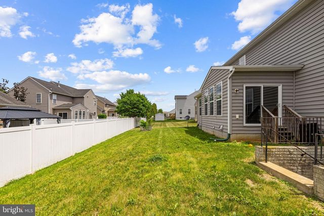 73 THORTON HALL RD, Kearneysville, WV 25430