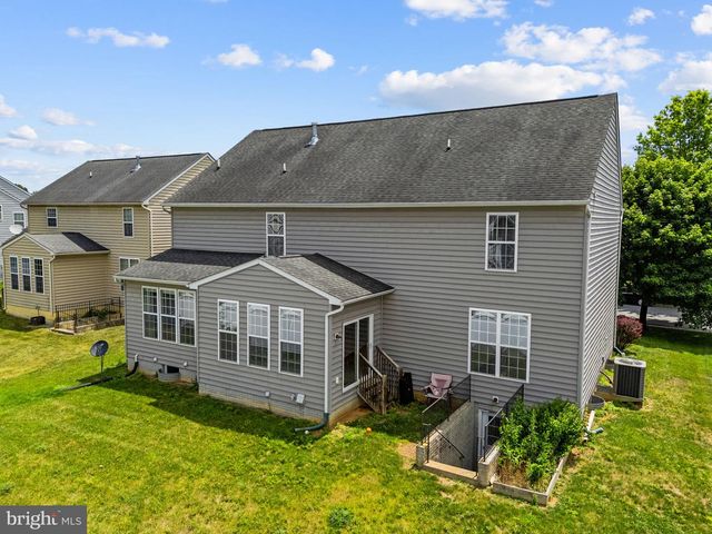 73 THORTON HALL RD, Kearneysville, WV 25430