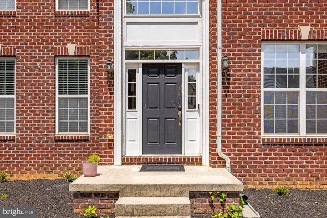 73 THORTON HALL RD, Kearneysville, WV 25430