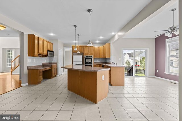 73 THORTON HALL RD, Kearneysville, WV 25430