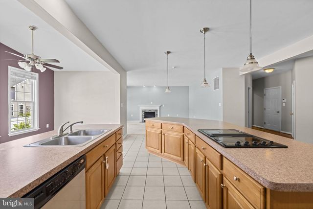 73 THORTON HALL RD, Kearneysville, WV 25430
