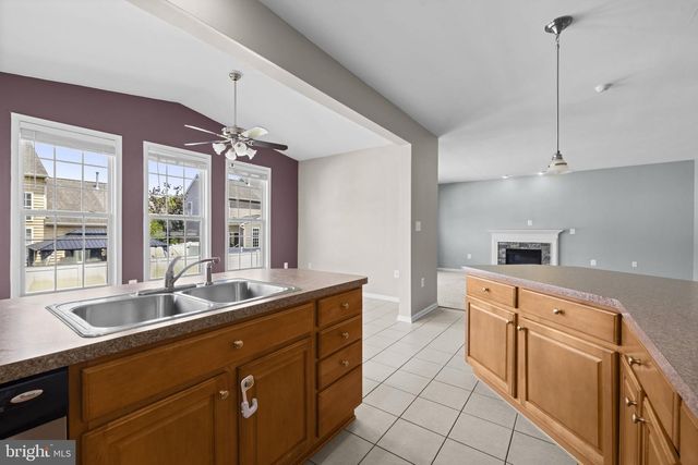 73 THORTON HALL RD, Kearneysville, WV 25430