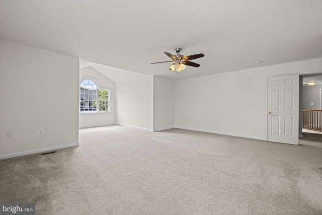 73 THORTON HALL RD, Kearneysville, WV 25430