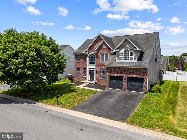 73 THORTON HALL RD, Kearneysville, WV 25430