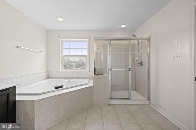 73 THORTON HALL RD, Kearneysville, WV 25430