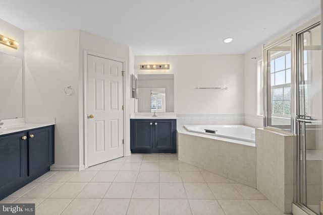 73 THORTON HALL RD, Kearneysville, WV 25430