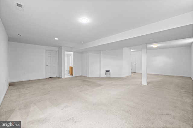 73 THORTON HALL RD, Kearneysville, WV 25430