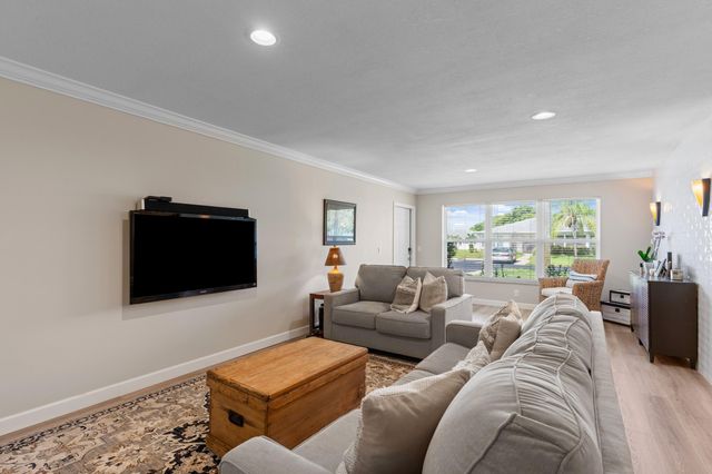 947 Circle Drive C, Delray Beach, FL 33445