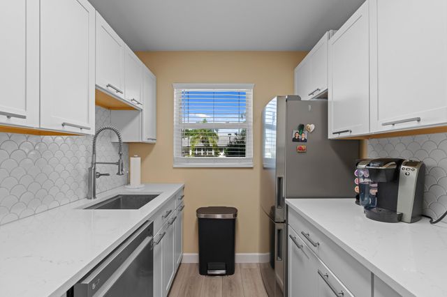 947 Circle Drive C, Delray Beach, FL 33445