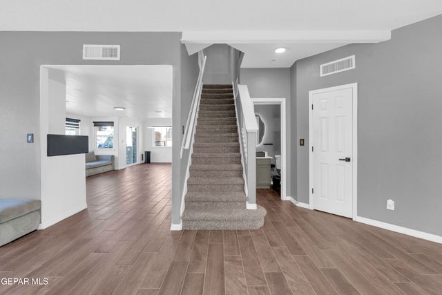 6341 Cougar Ridge Lane, El Paso, TX 79912