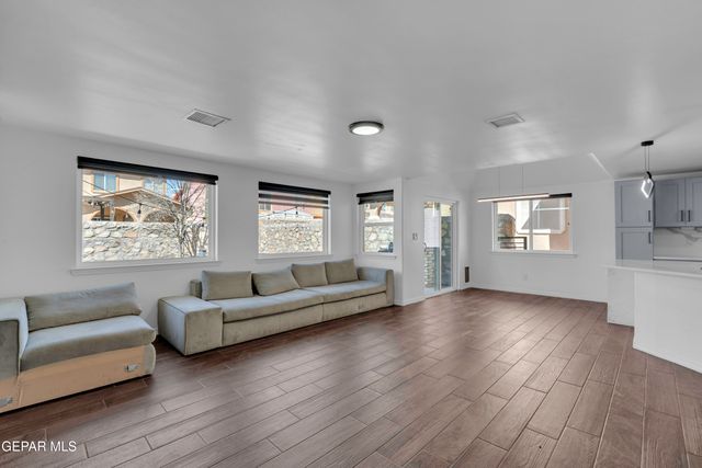 6341 Cougar Ridge Lane, El Paso, TX 79912