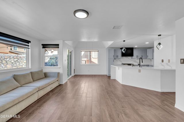 6341 Cougar Ridge Lane, El Paso, TX 79912