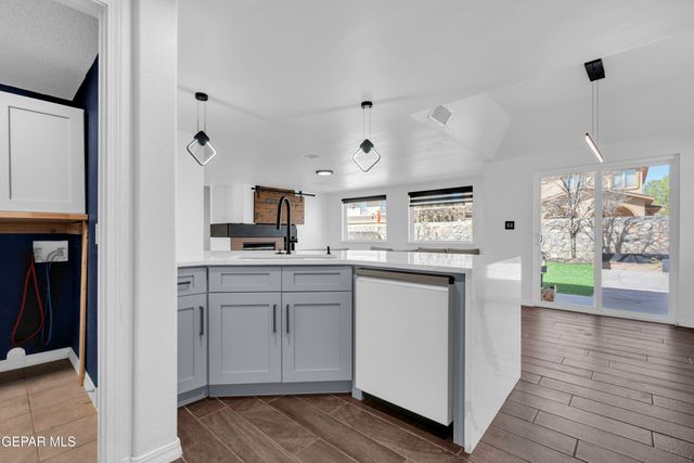 6341 Cougar Ridge Lane, El Paso, TX 79912