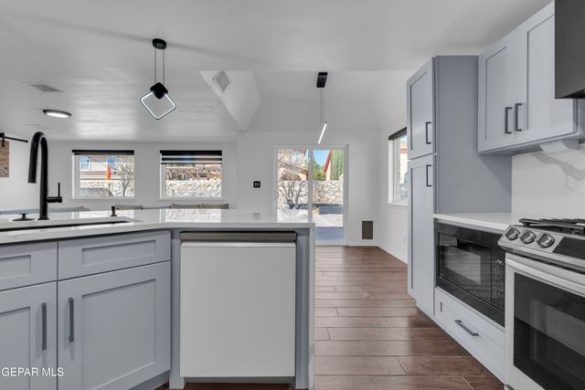 6341 Cougar Ridge Lane, El Paso, TX 79912