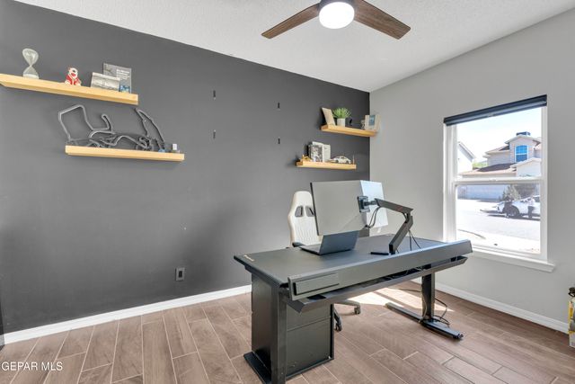 6341 Cougar Ridge Lane, El Paso, TX 79912