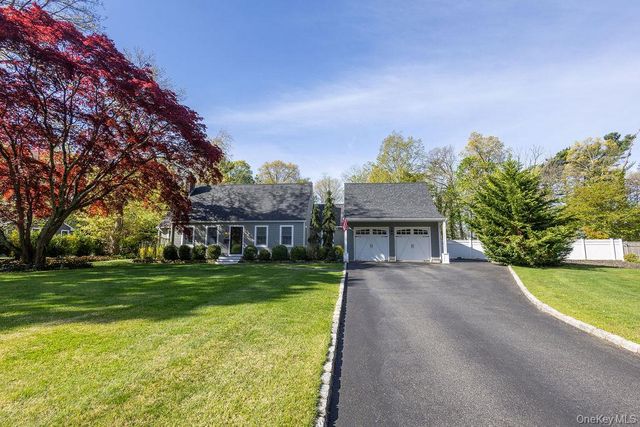 58 Cherry Lane, Smithtown, NY 11787