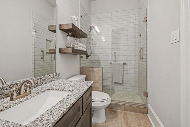 641 Kickapoo Court, Webster, TX 77598