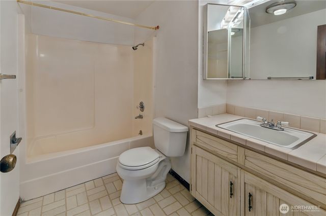 22015 146th Avenue E, Graham, WA 98338