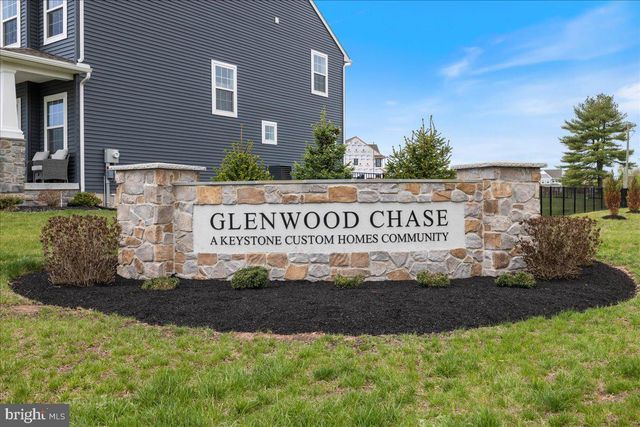 1083 SMYTH LN, Pennsburg, PA 18073