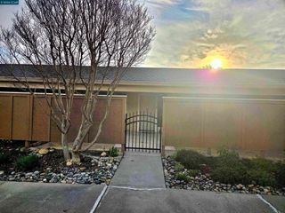 2308 Pine Knoll Dr 2, Walnut Creek, CA 94595