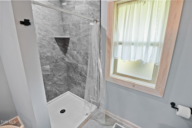 130 Elmer Hayes Road, Mosheim, TN 37818