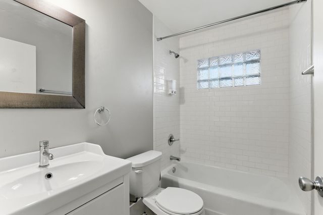1638 Marshall Avenue, Saint Paul, MN 55104